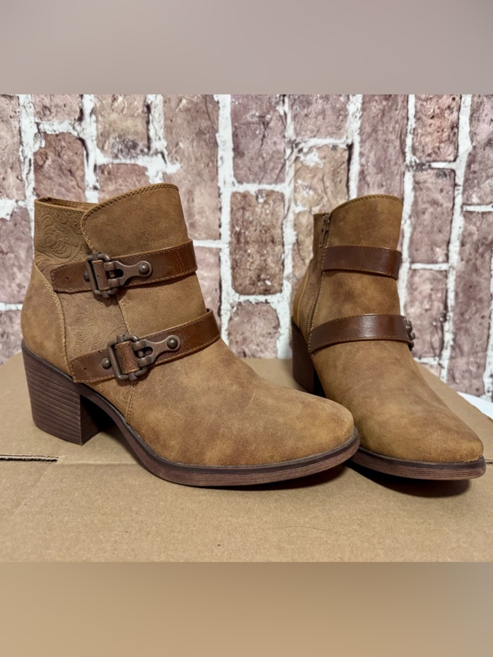 womens • size 8.5 • boot